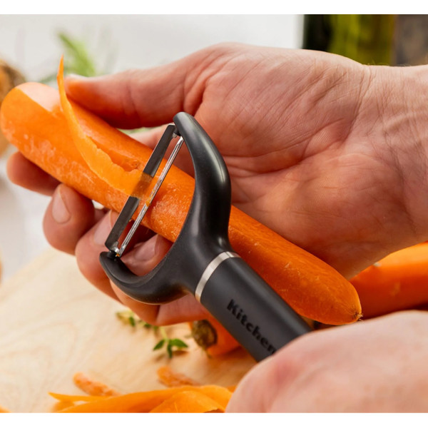 Фото - Овощечистка KitchenAid Classic 17.5 см черный (KHH145OHOBEG)