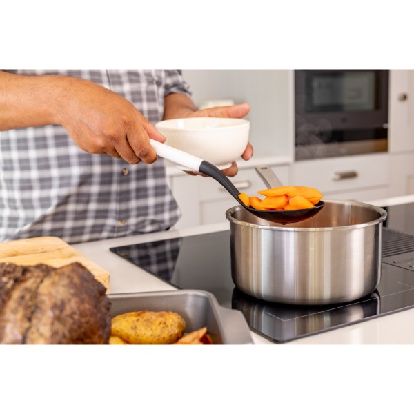 Фото - Ложка поварская KitchenAid Classic 34 см белый (KHA004OHPNG)