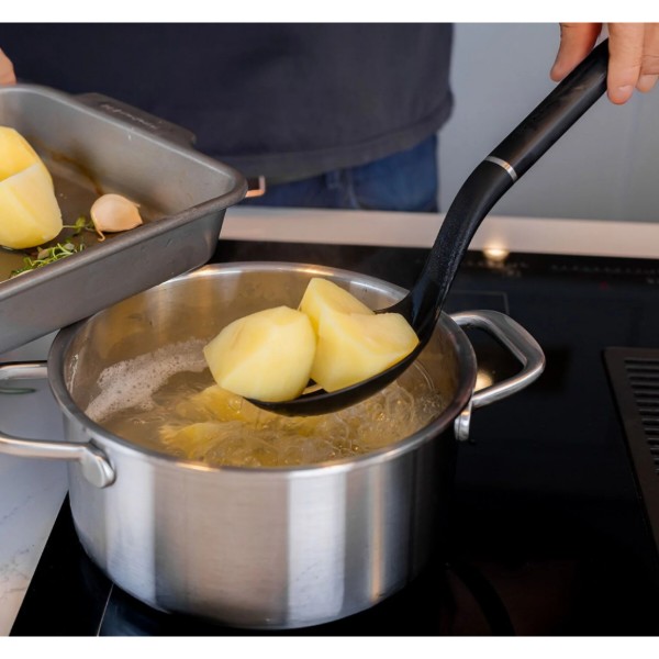 Фото - Ложка поварская KitchenAid Classic 34 см черный (KHH004OHOBEG)