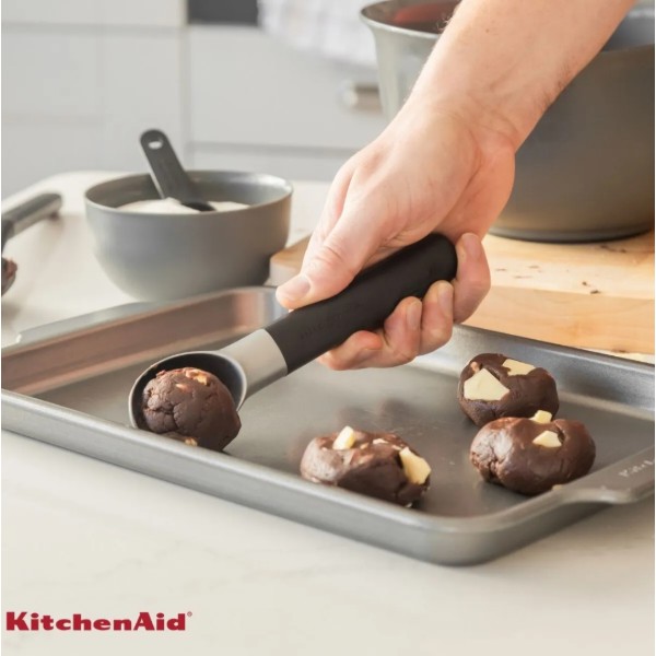 Фото - Ложка для морозива KitchenAid Classic 21 см чорний (KHH117OHOBEG)