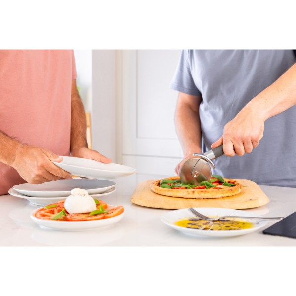 Фото - Нож для пиццы KitchenAid Classic 24.5 см серый (KHA113OHCHGG)