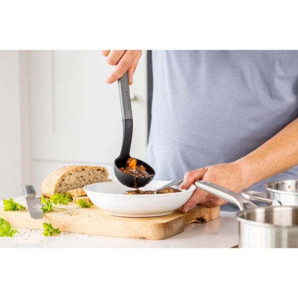 Фото - Ополоник KitchenAid Classic 27 см сірий (KHA006OHCHGG)
