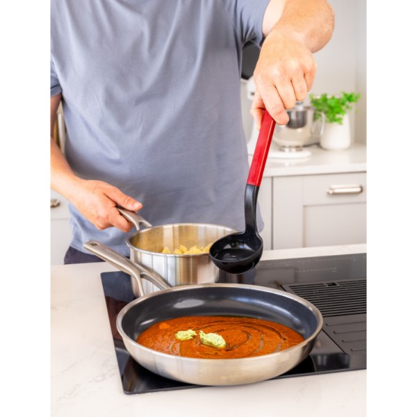 Фото - Ополоник KitchenAid Classic 27 см червоний (KHA006OHEREG)