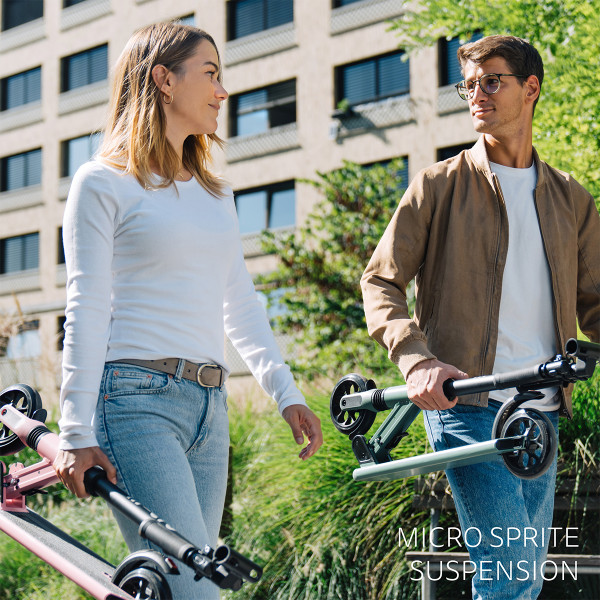 Фото - Двоколісний самокат Micro серії Sprite Suspension - РОЖЕВИЙ (SA0248)