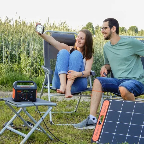 Фото - Зарядная станция универсальная Jackery Explorer 240 EU1