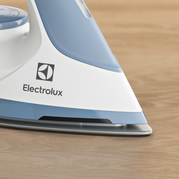 Фото - Уцінка - Праска з парогенератором Electrolux E5ST1-2DB