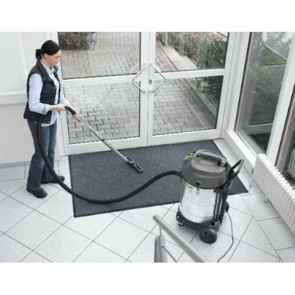 Фото - Уцінка - Пилосос для сухого прибирання з контейнером і мішком Karcher NT 38/1 Me Classic (1.428-538.0)