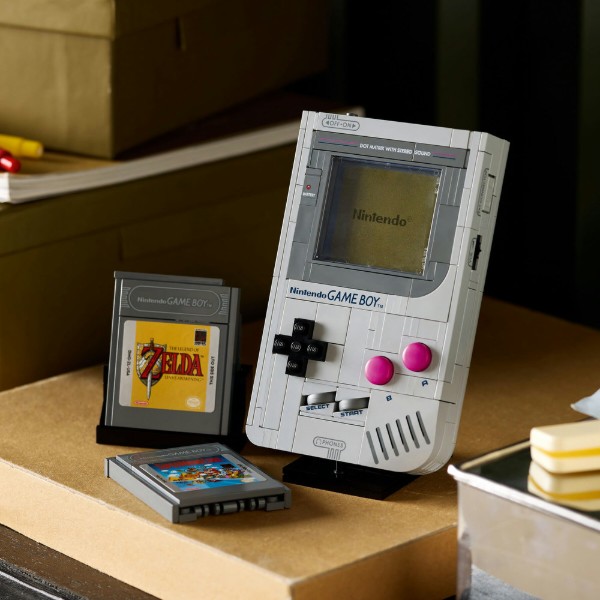 Фото - Уценка - Конструктор LEGO Super Mario™ Game Boy™ (72046)