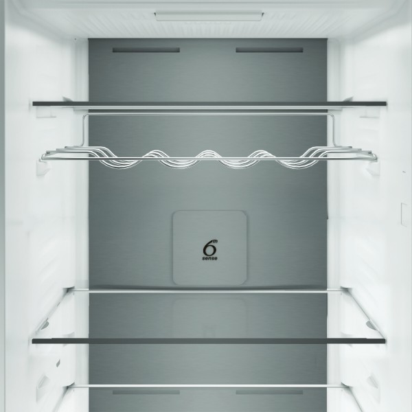 Фото - Уцінка - Холодильник Whirlpool WHK 26413 XBR6EA1
