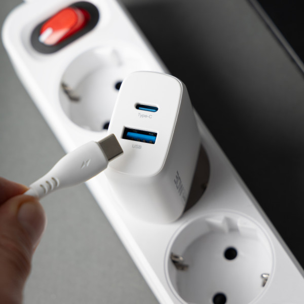 Фото - Мережевий зарядний пристрій Proove Silicone Power 2 30W Type-C + USB White (WCSP23110002)