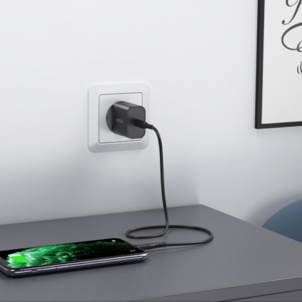 Фото - Мережевий зарядний пристрій Choetech 1xUSB 20W (1 USB-C) PD matte wall charger Black (Q5004-EU-BK)