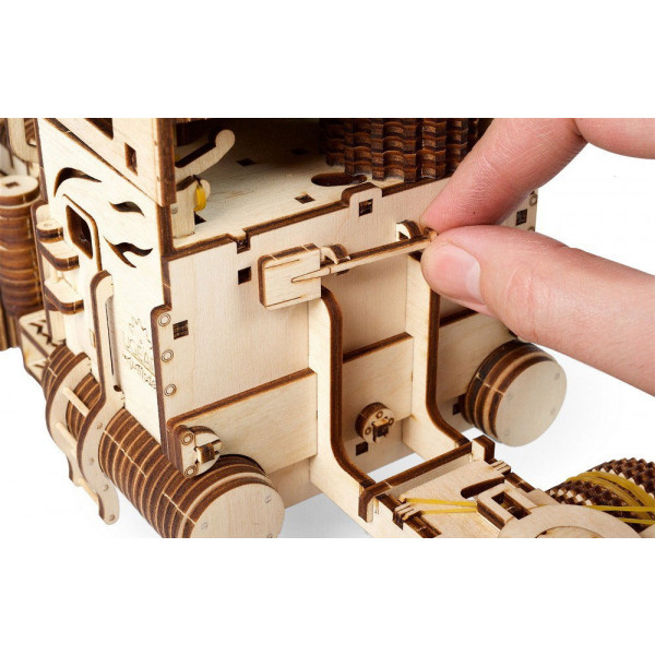 Фото - 3D пазлы Ugears Тягач VM-03 (70056)