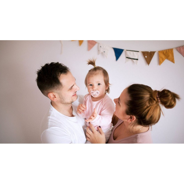 Фото - Симетрична пустушка Lovi Botanic Botanic для дівчинки силіконова 18 + міс., 2 шт. (22/875girl)