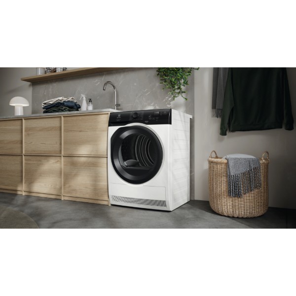 Фото - Комплект техніки Electrolux Пральна машина з фронтальним завантаженням + Сушильна машина Electrolux EW6F9482U + EW6D98BEU
