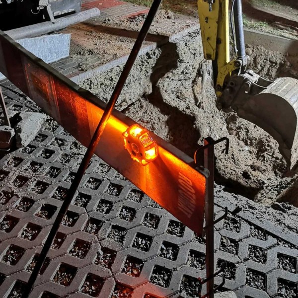 Фото - Набір ліхтарів Mactronic M-Flare (65 Lm) Amber Magnet Synch Recharg 12/220V (PSD0012)