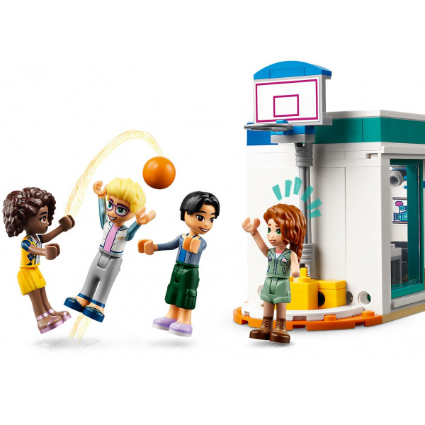 Фото - Конструктор LEGO Friends Хартлейк-Сіті: міжнародна школа (41731)