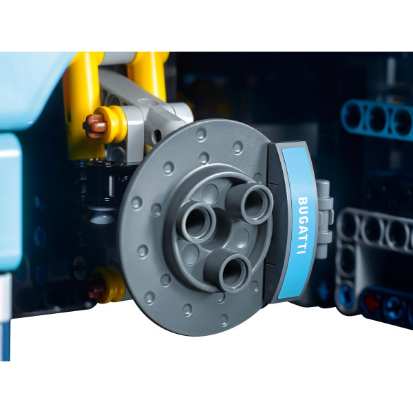 Фото - Конструктор LEGO Technic Автомобиль Bugatti Chiron (42083)