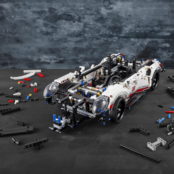 Фото - Конструктор LEGO Technic Preliminary GT Race Car (42096)