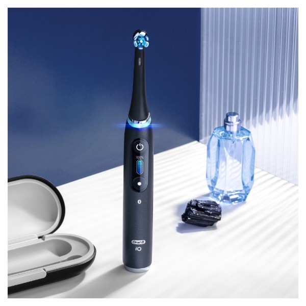 Фото - Насадка для зубної щітки Oral-B Braun iO RB Ultimate Clean максимальне очищення Чорні, 4 шт