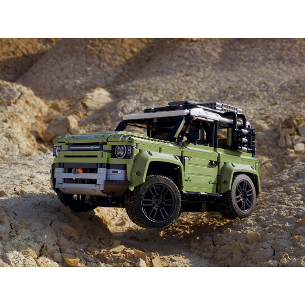 Фото - Конструктор LEGO Technic Land Rover Defender (42110)