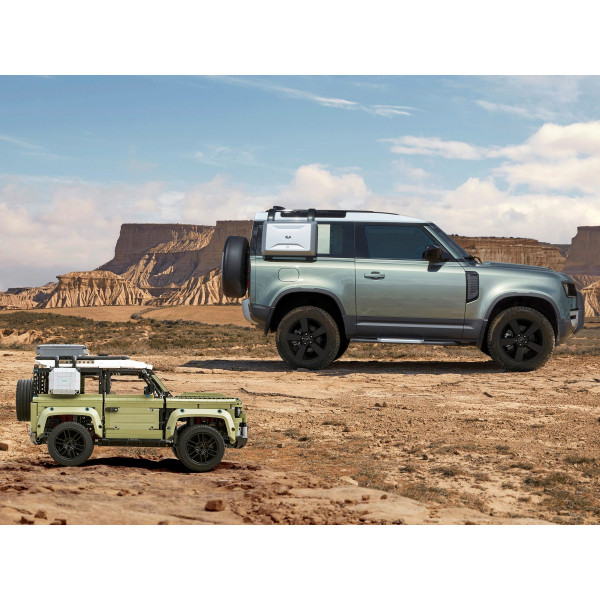 Фото - Конструктор LEGO Technic Land Rover Defender (42110)