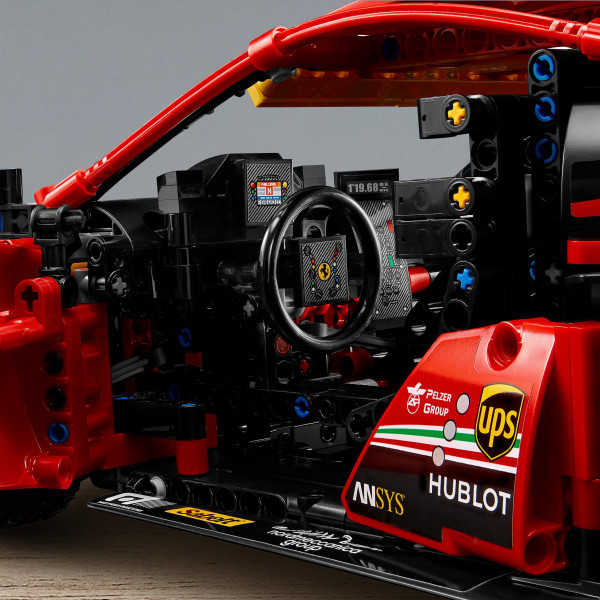 Фото - Конструктор LEGO Technic Ferrari 488 GTE AF Corse №51 (42125)