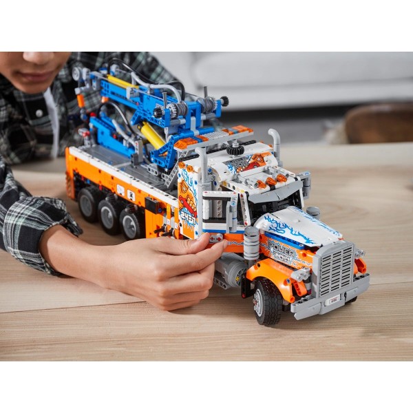 Фото - Конструктор LEGO Technic Грузовой эвакуатор (42128)