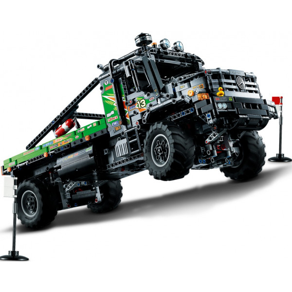 Фото - Конструктор LEGO Technic Повнопривідний вантажівка-позашляховик Mercedes-Benz Zetros (42129)