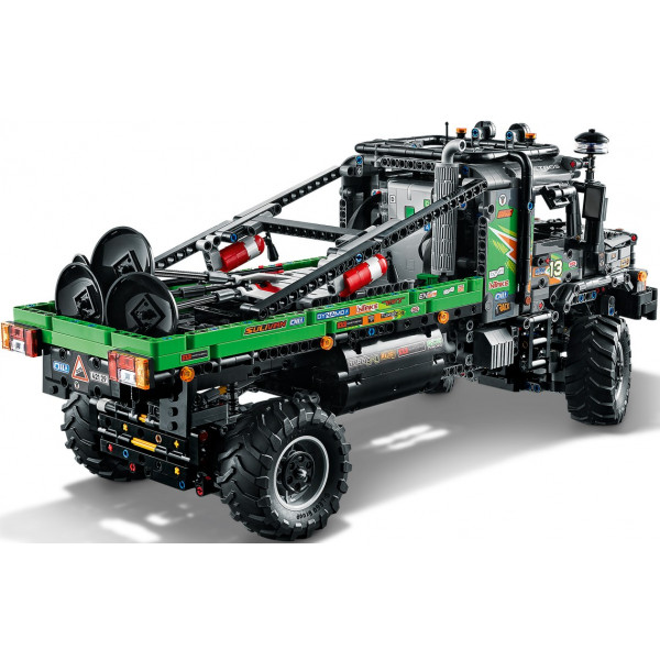 Фото - Конструктор LEGO Technic Повнопривідний вантажівка-позашляховик Mercedes-Benz Zetros (42129)