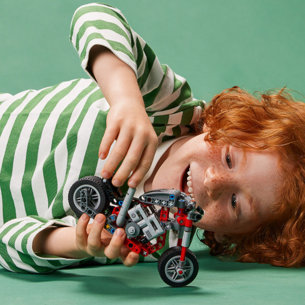 Фото - Конструктор LEGO Technic Мотоцикл (42132)