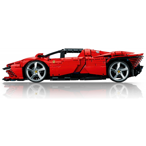 Фото - Конструктор LEGO Technic Ferrari Daytona SP3 (42143)