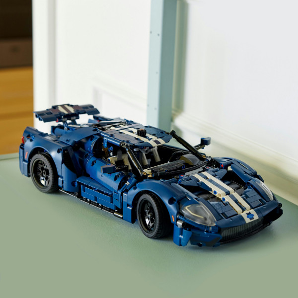 Фото - Конструктор LEGO Technic Ford GT 2022 (42154)