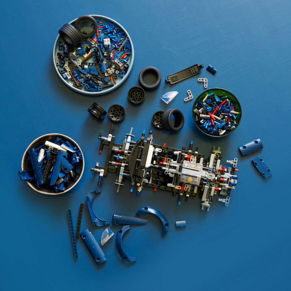 Фото - Конструктор LEGO Technic Ford GT 2022 (42154)