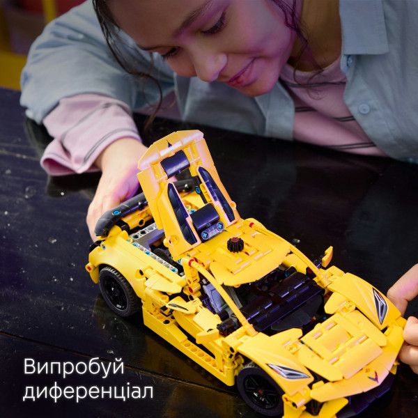 Фото - Конструктор LEGO Technic Chevrolet Corvette Stingray (42205)