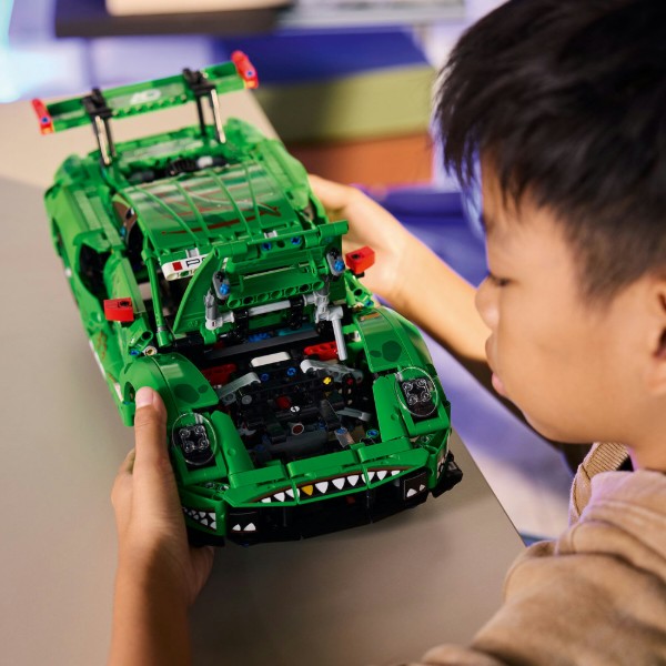 Фото - Конструктор LEGO Technic Porsche 911 GT3 R REXY AO Racing (42224)