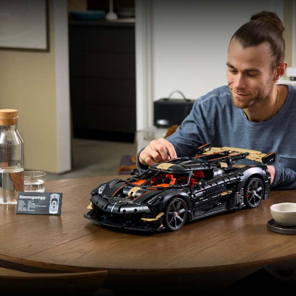 Фото - Конструктор LEGO Technic Мегакар Koenigsegg Sadair's Spear (42232)