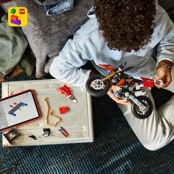Фото - Конструктор LEGO Technic Мотоцикл Ducati Desmo450 MX Factory (42238)