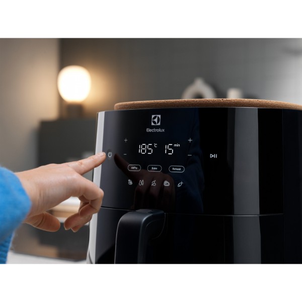 Фото - Комплект техніки Electrolux Духова шафа + Варильна поверхня + Мультипіч Electrolux EOF3H50BK + KGG64362K + EAF5B