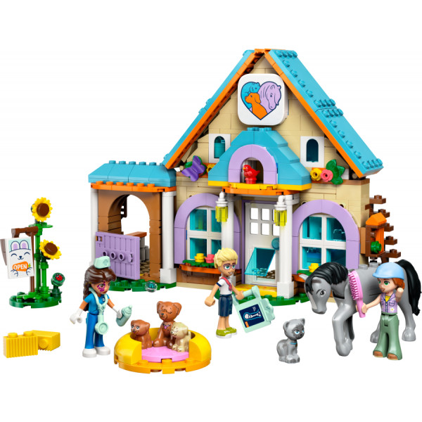 Фото - Конструктор LEGO Friends Ветеринарная клиника для лошадей и домашних питомцев (42651)