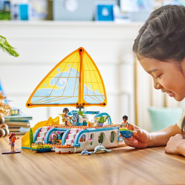 Фото - Конструктор LEGO Friends Приключения на туристической лодке (42664)