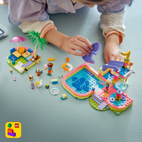 Фото - Конструктор LEGO  Friends Веселий день в аквапарку (42676)
