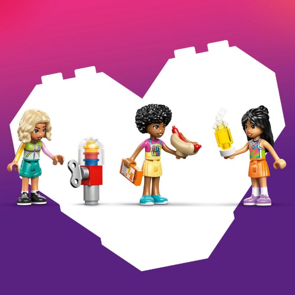 Фото - Конструктор LEGO Friends Весёлая крытая игровая площадка (42686)