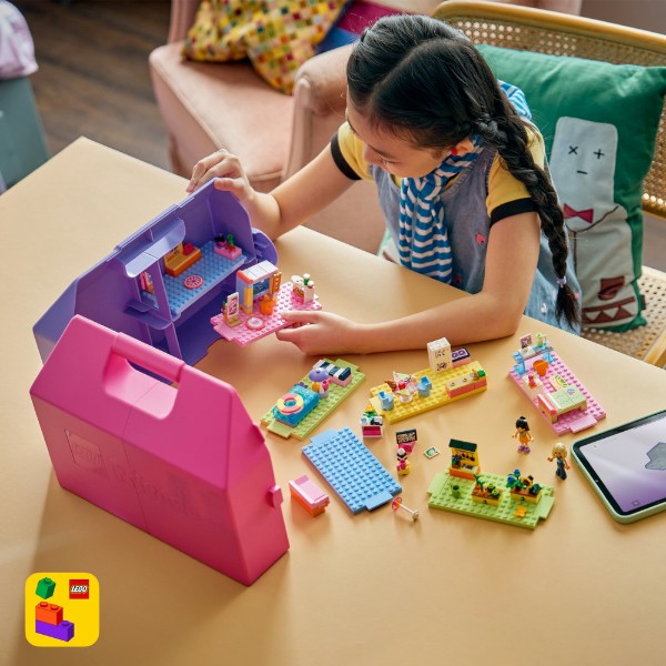 Фото - Конструктор LEGO  Friends Ляльковий будиночок-валіза для творчої гри (42697)
