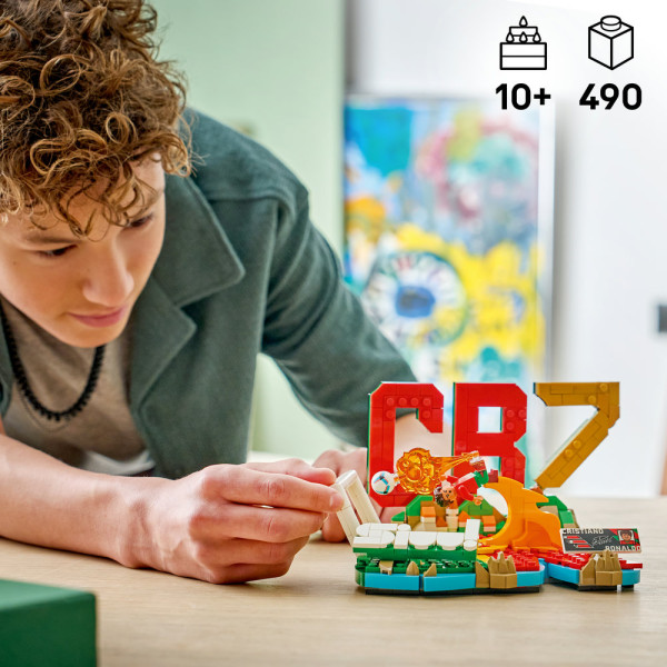 Фото - Конструктор LEGO Editions Football Криштиану Роналду — лучшие моменты футбольных матчей (43012)