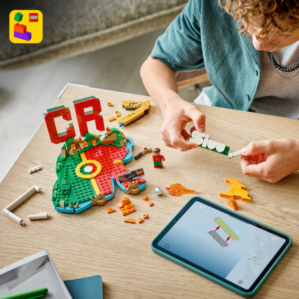 Фото - Конструктор LEGO Editions Football Криштиану Роналду — лучшие моменты футбольных матчей (43012)