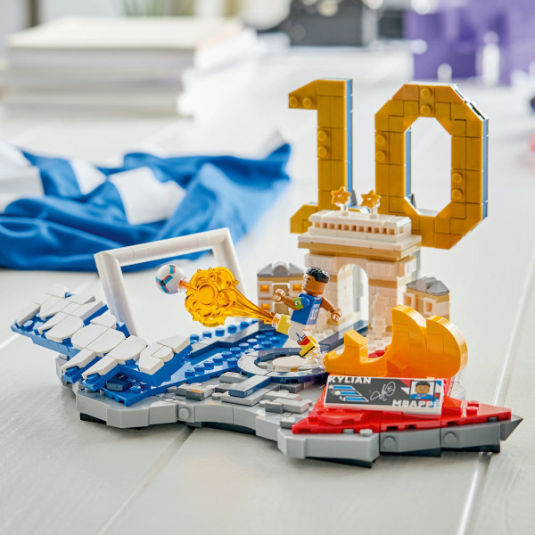 Фото - Конструктор LEGO Editions Football Килиан Мбаппе — лучшие моменты футбольных матчей (43013)