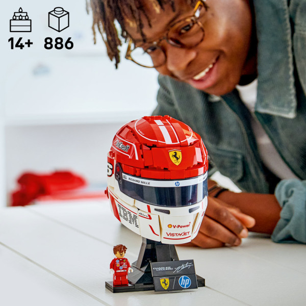 Фото - Конструктор LEGO Editions Formula 1 Шолом Шарля Леклера з команди Scuderia Ferrari HP (43014)