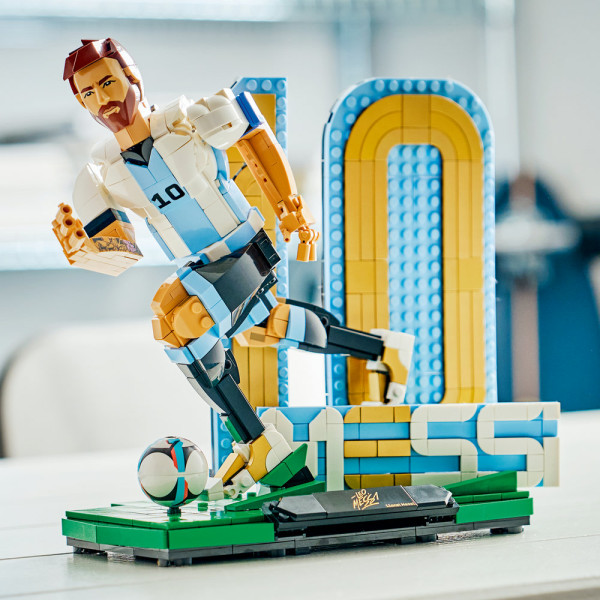 Фото - Конструктор LEGO Editions Football Лионель Месси — легенда футбола (43015)