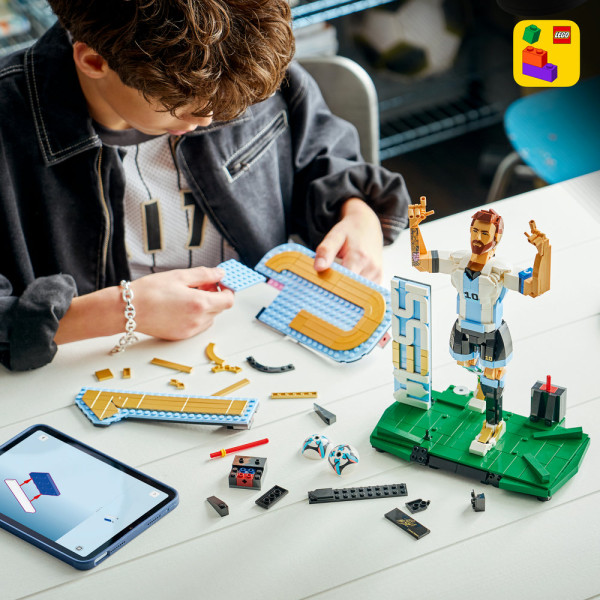 Фото - Конструктор LEGO Editions Football Лионель Месси — легенда футбола (43015)