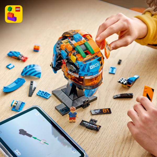 Фото - Конструктор LEGO Editions Formula 1 Шлем Оскара Пиастри из команды McLaren Mastercard F1® Team (43017)